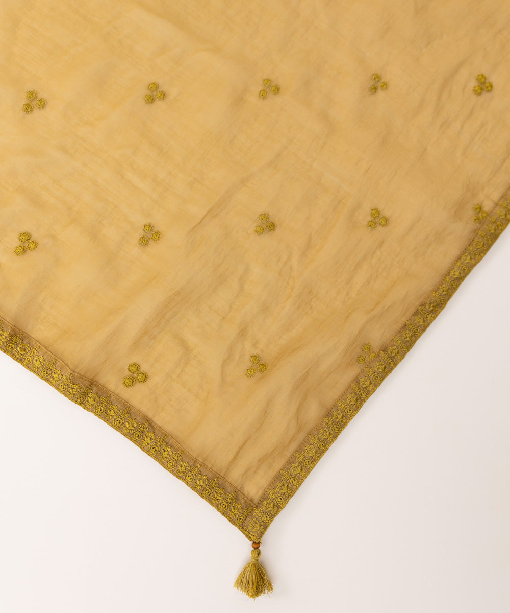 Embroidered Manaar Dupatta