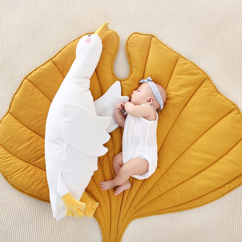 Newborn White Goose Soothing Sleeping Pillow